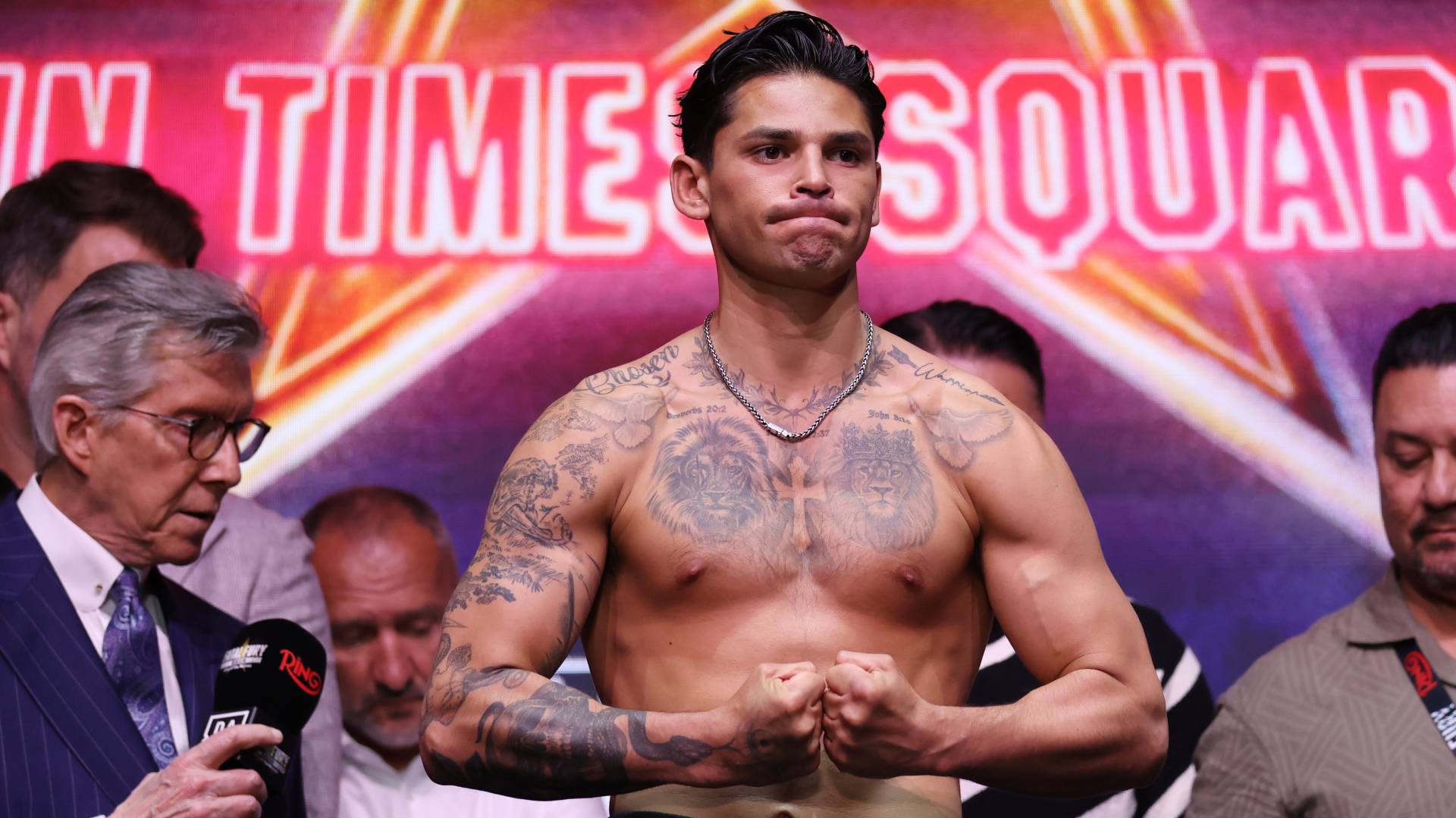Ryan Garcia at Times Square weigh-in_01052025