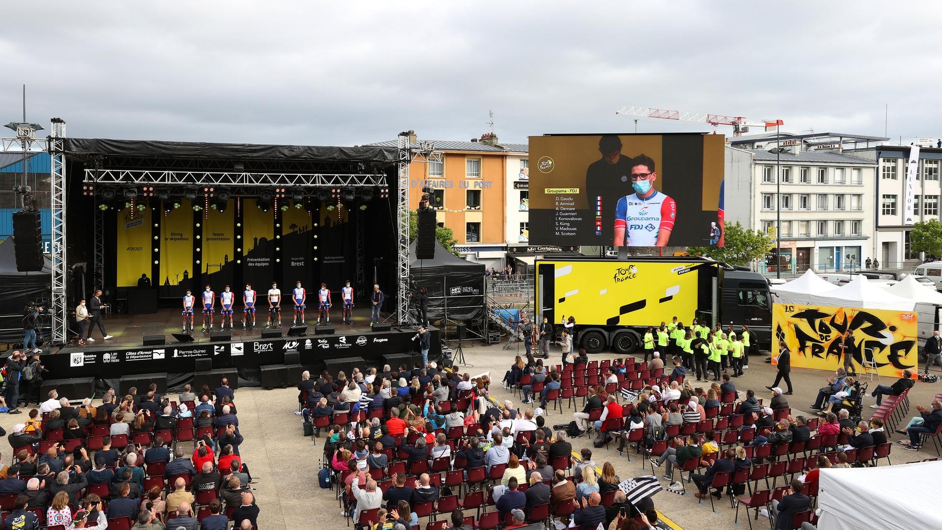 La presentazione delle squadre del Tour de France 2022