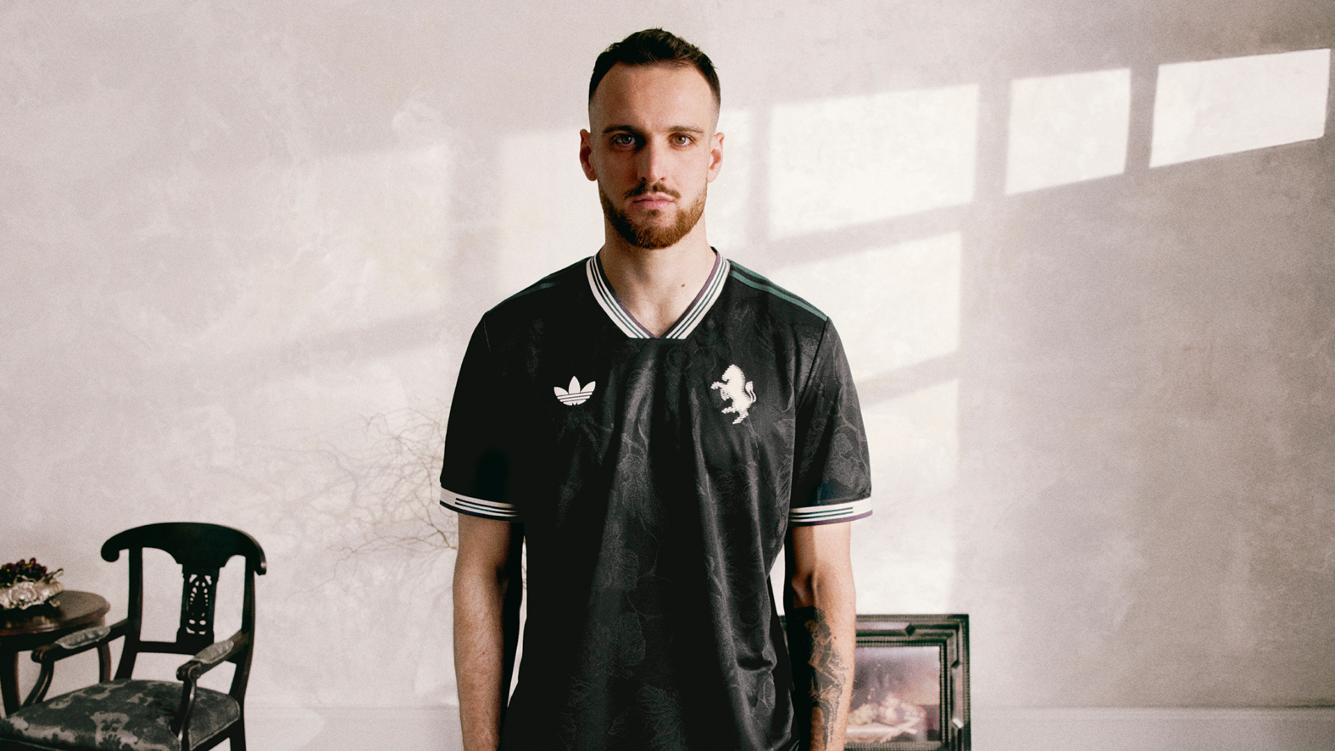 gatti juventus in posa