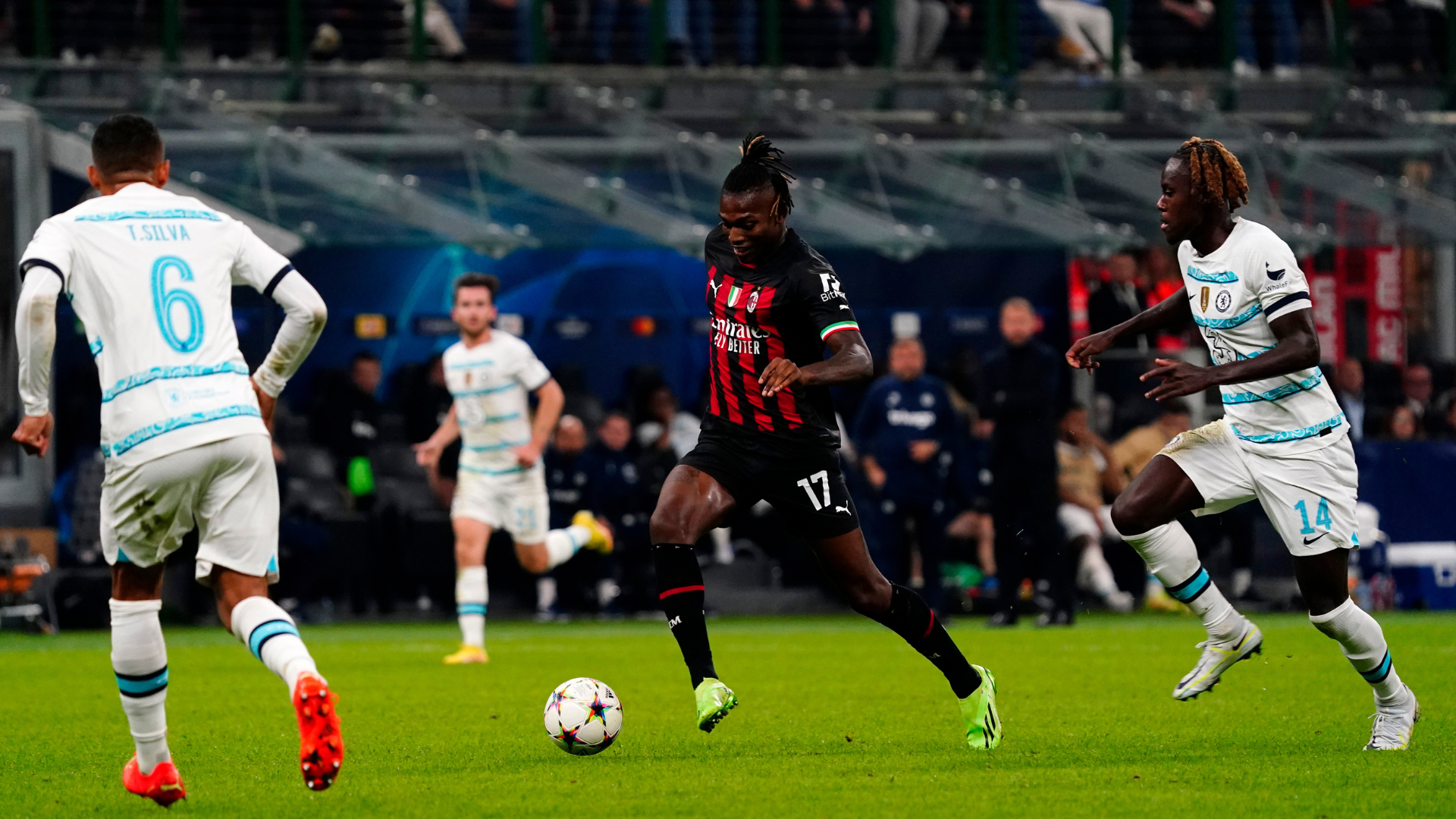 Leao vs Thiago Silva Chelsea-Milan Champions League