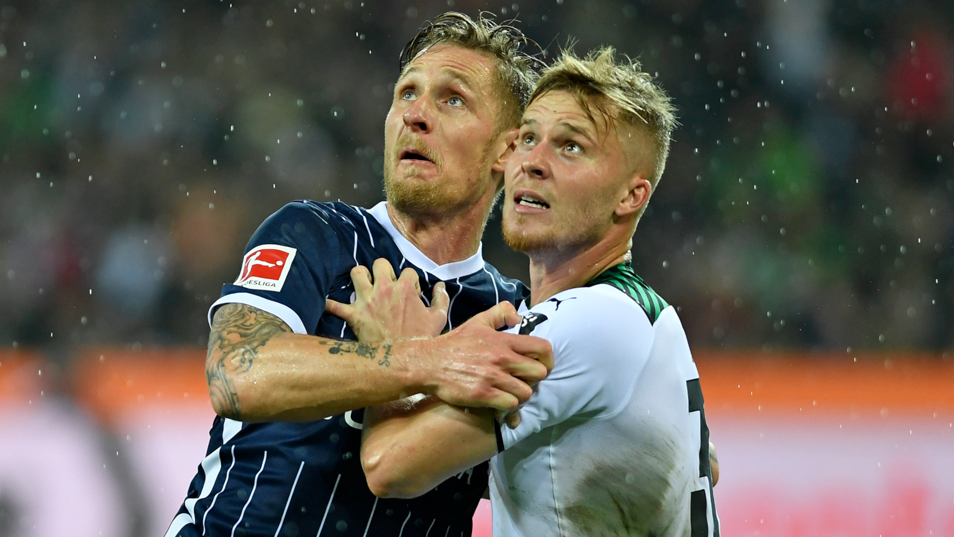 Sebastian Polter Nico Elvedi Bochum Gladbach Bundesliga 31102021