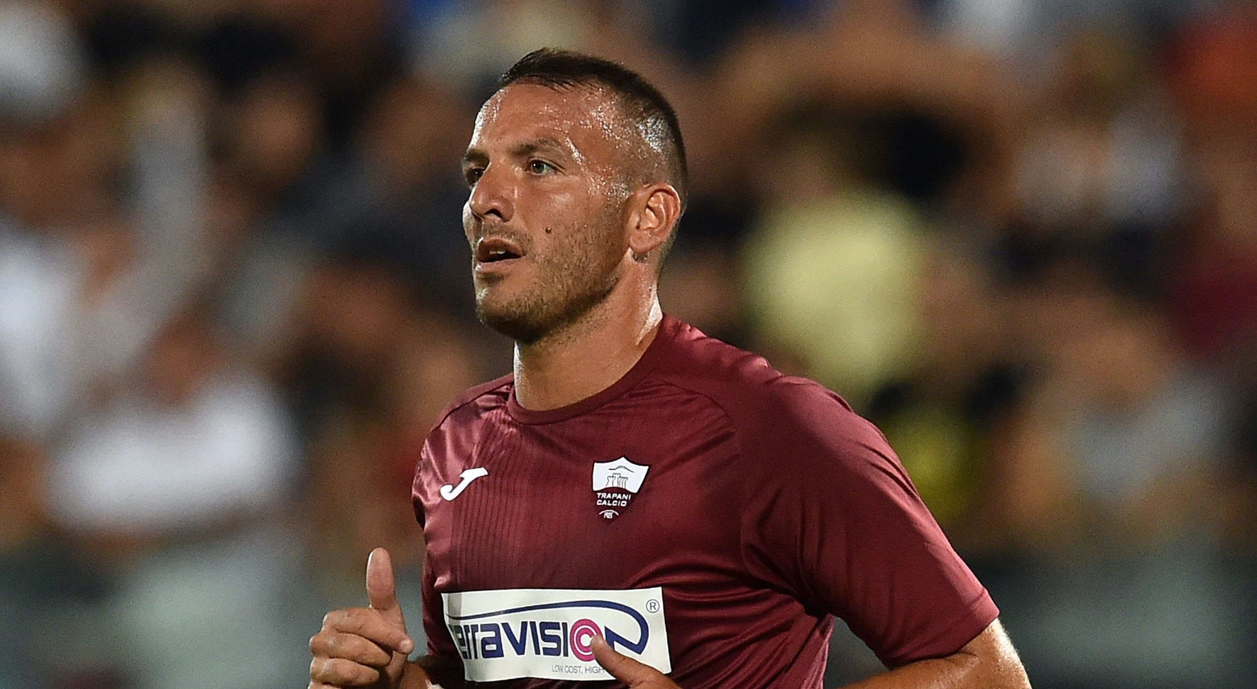 Felice Evacuo con la maglia del Trapani