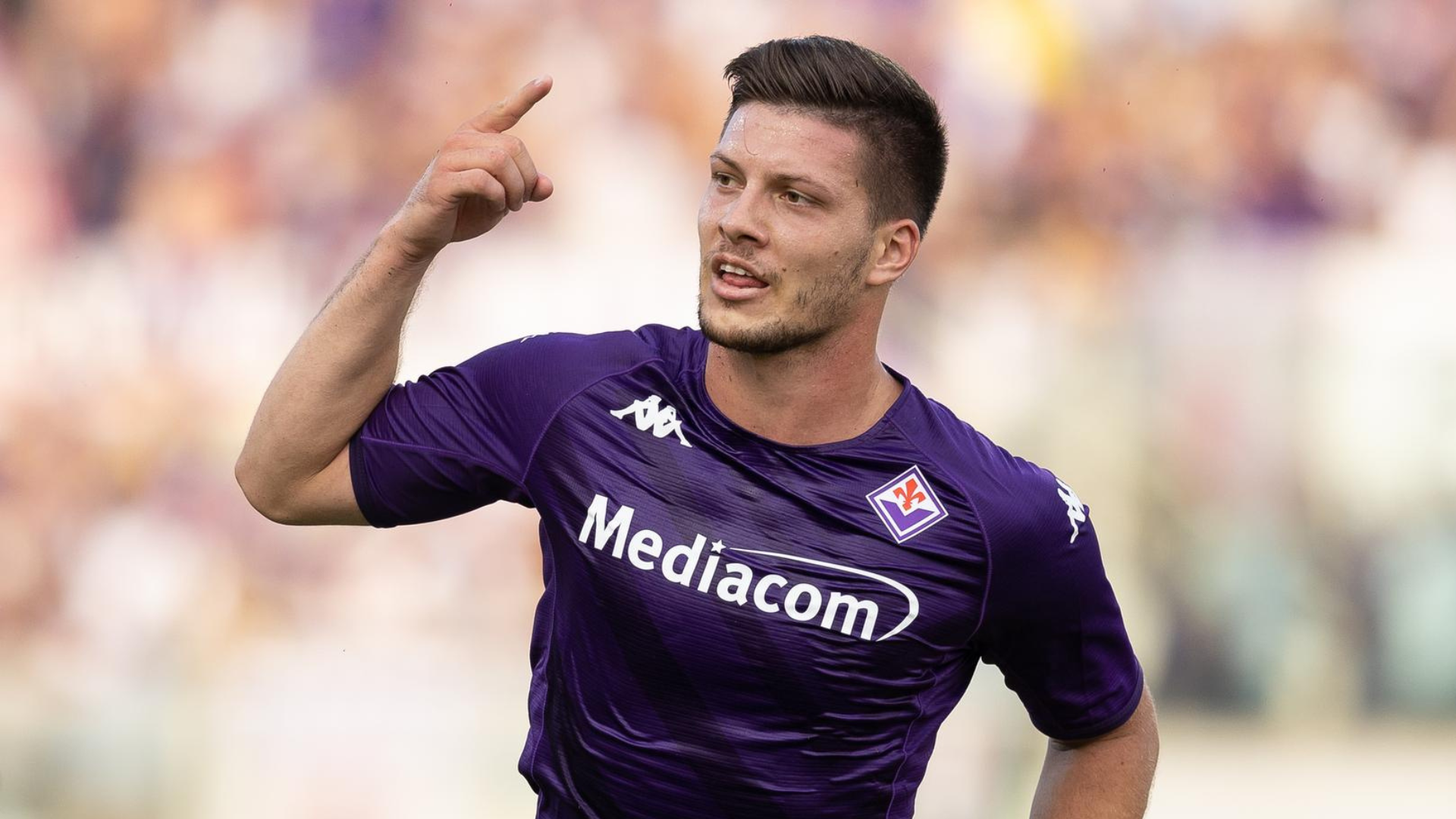 Luka Jovic esultanza con la Fiorentina