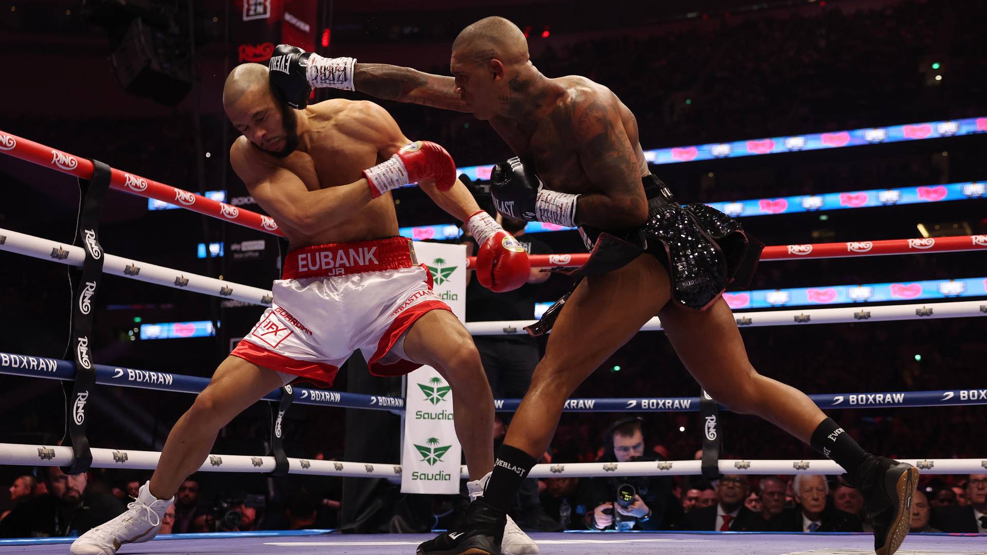Chris Eubank Jr and Conor Benn fight at Tottenham Hotspur_26042025