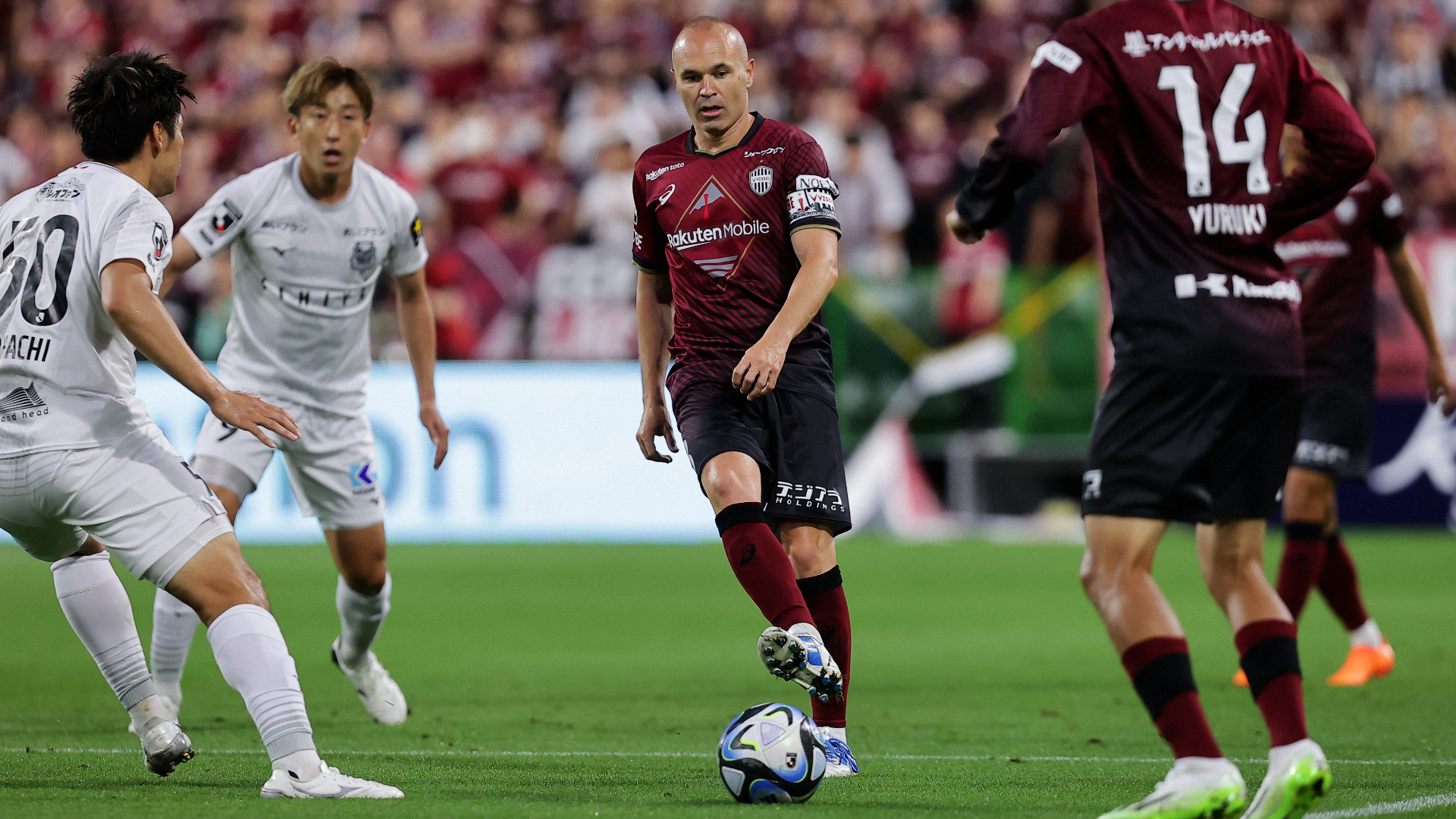 2023-07-01-Jleague-vissel-iniesta