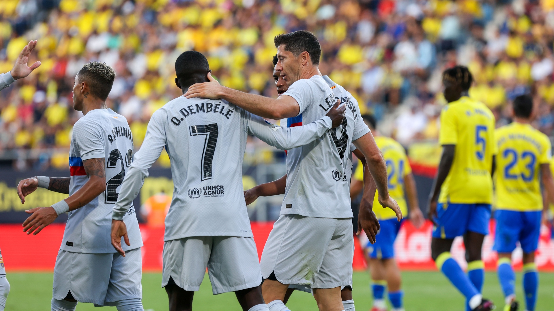 Ousmane Dembele Robert Lewandowski Cadiz Barcelona LaLiga