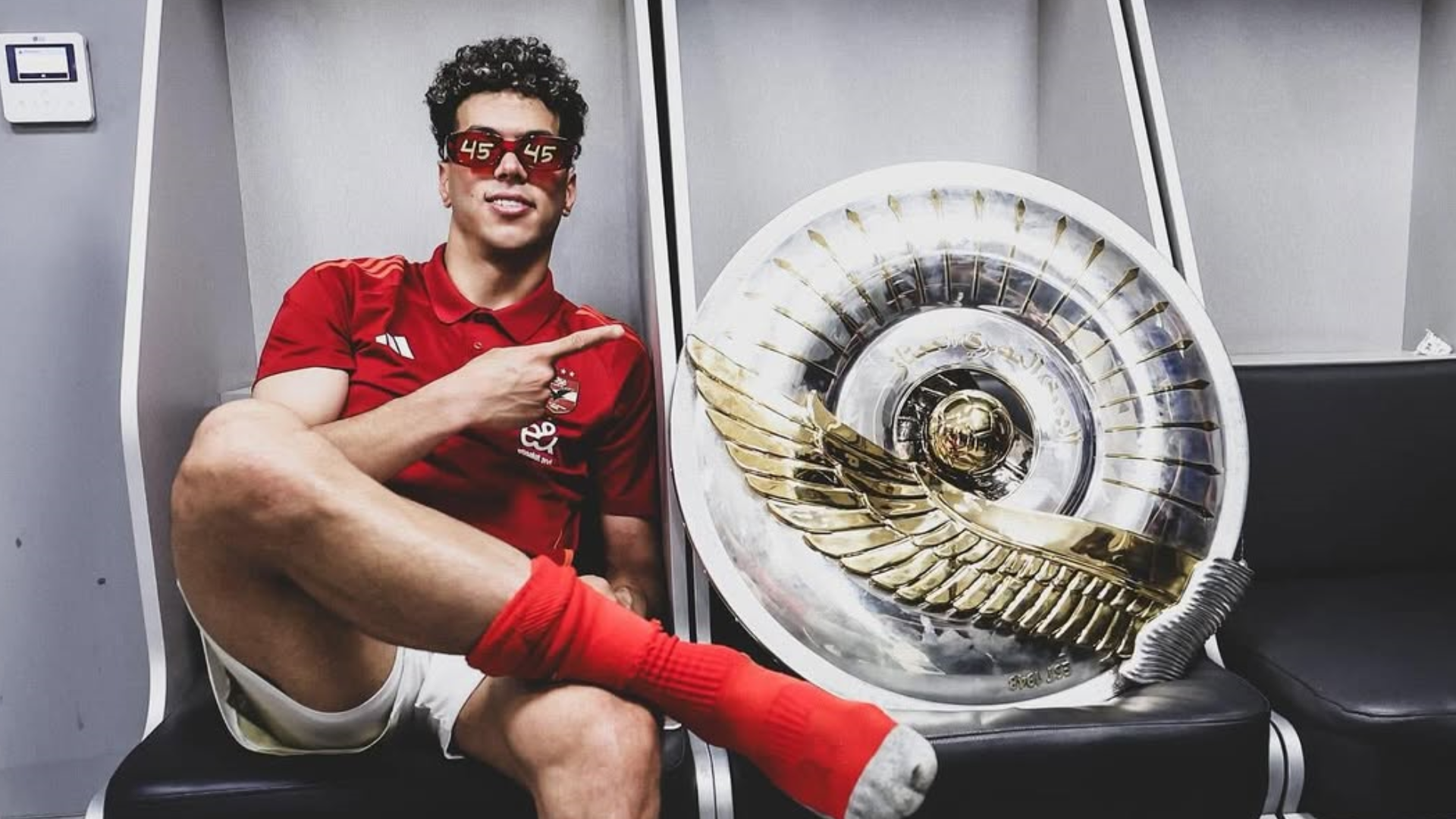 ¿Quién es y cómo juega Emam Ashour? La estrella del Al Ahly que sueña ...