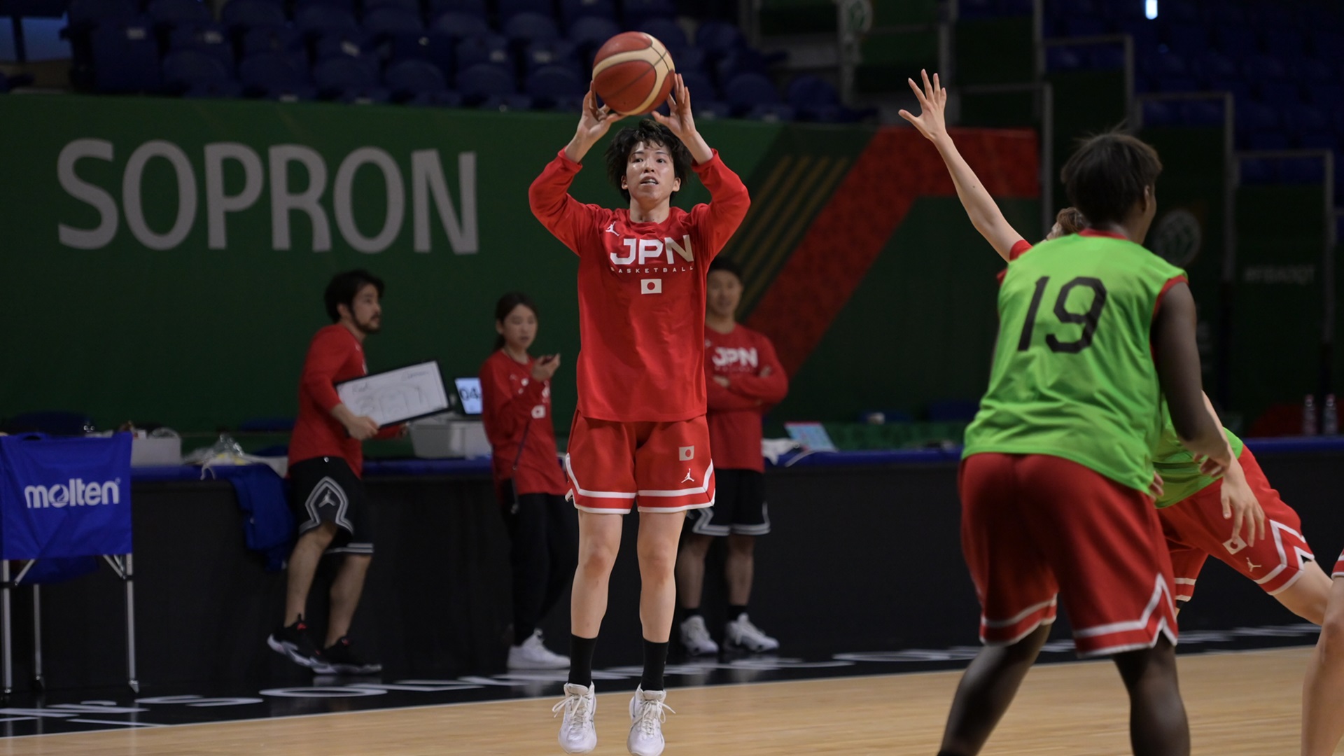 20240208_Womens-Olympic-Qualification-Tournament_Akatsuki-Japan_naka1