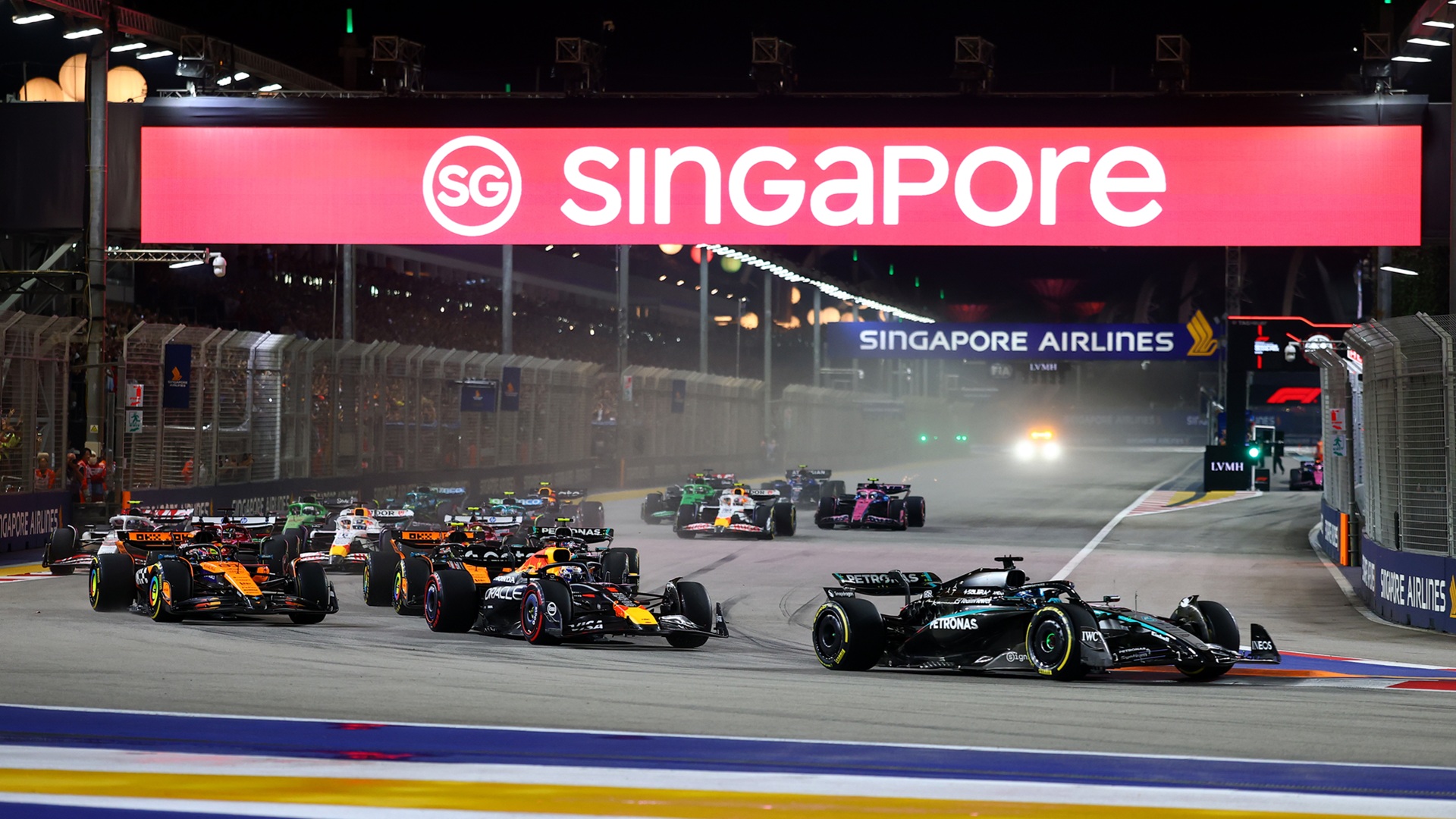2025-10-05 Singapore Start Russell Verstappen Norris Piastri F1 Formula 1