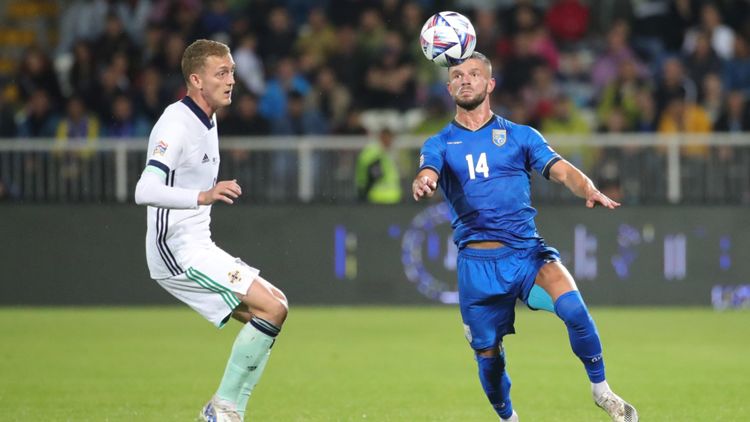 Valon Berisha Kosovo Nationalmannschaft 09062022