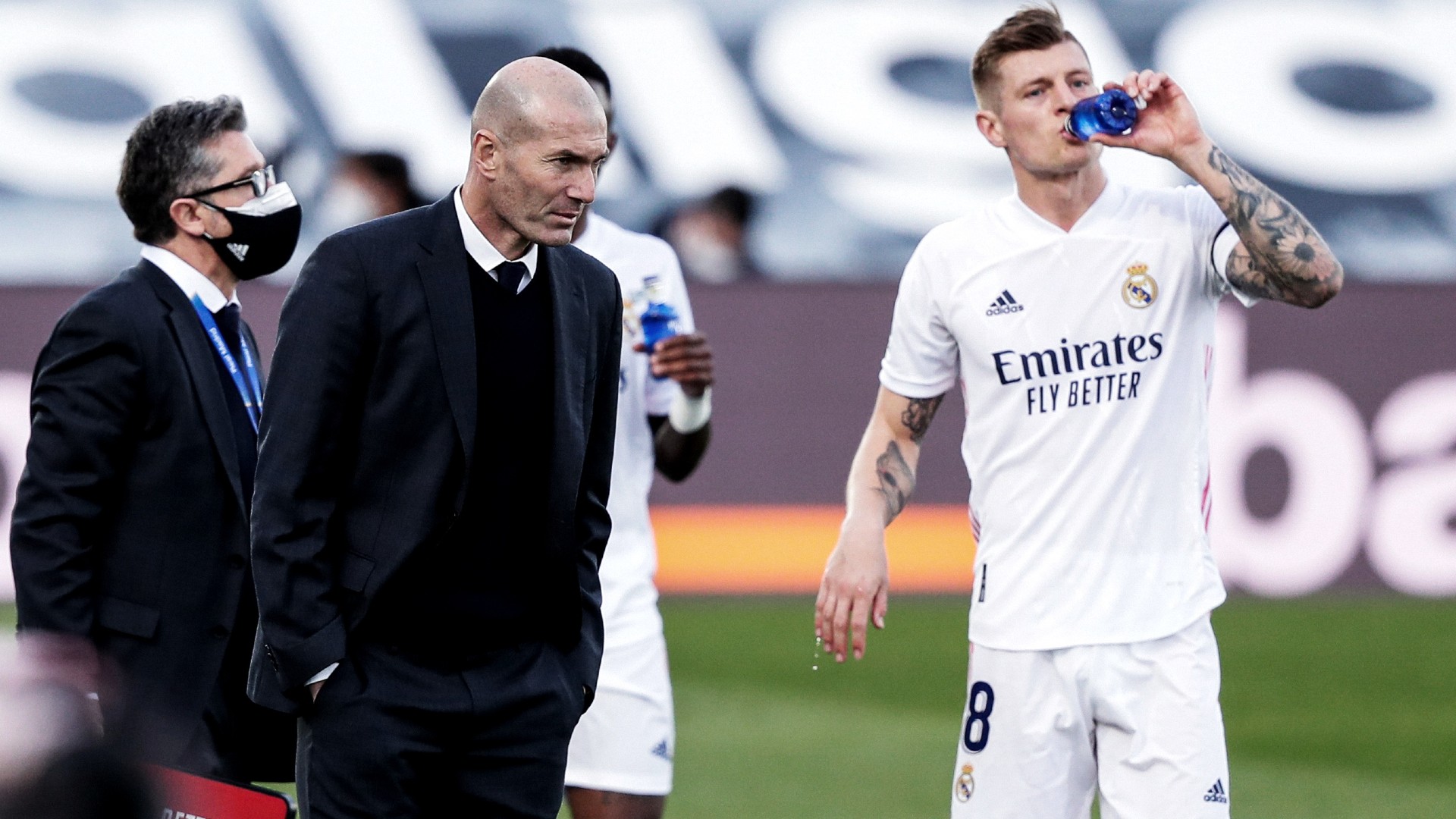 2021-02-14-zidane-kroos-real-madrid
