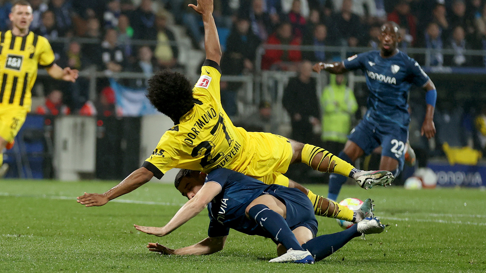 Karim Adeyemi Danilo Soares BVB Borussia Dortmund VfL Bochum Bundesliga 28042023
