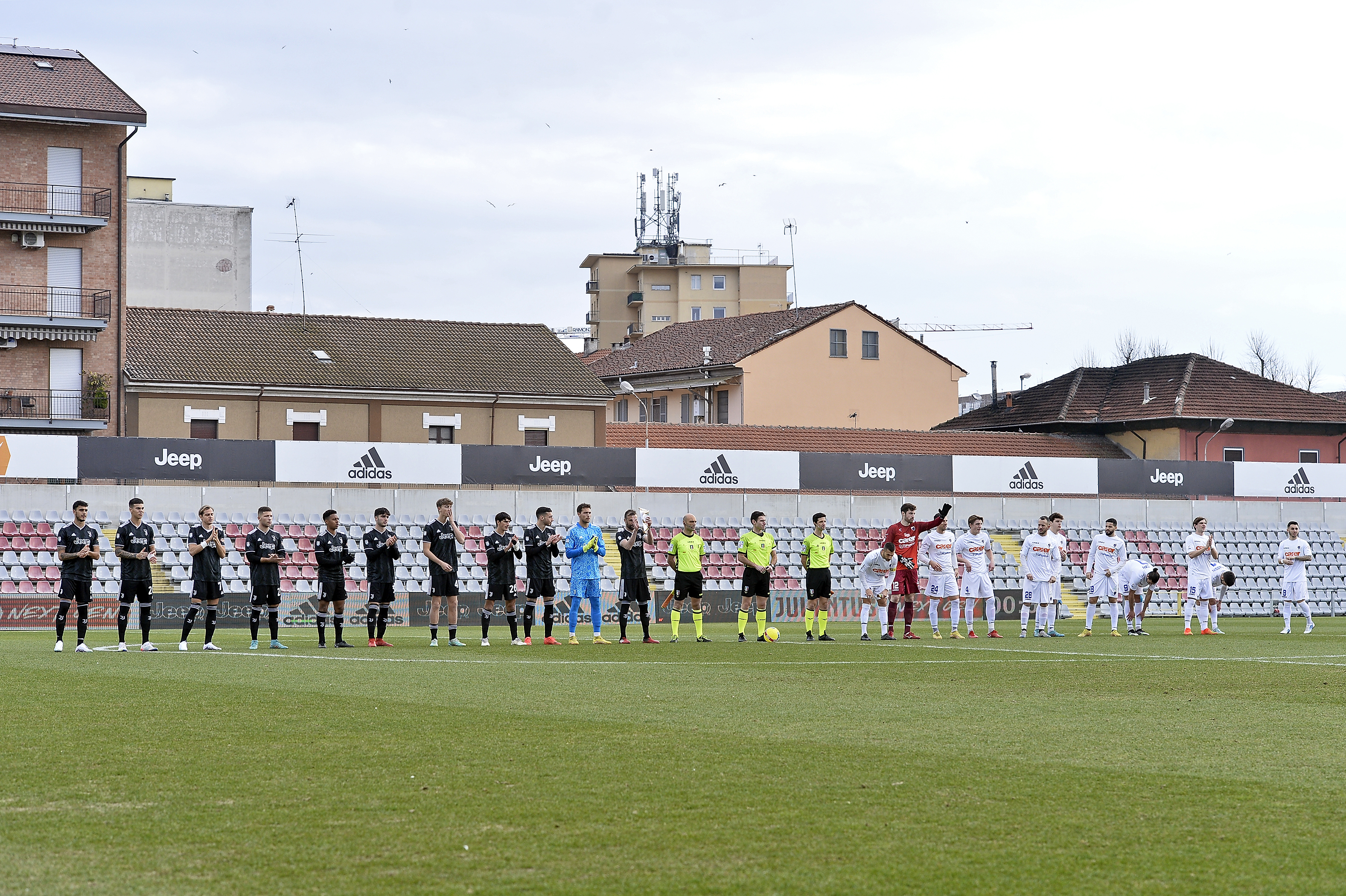 Juventus Next Gen e Renate prima del fischio d'inizio
