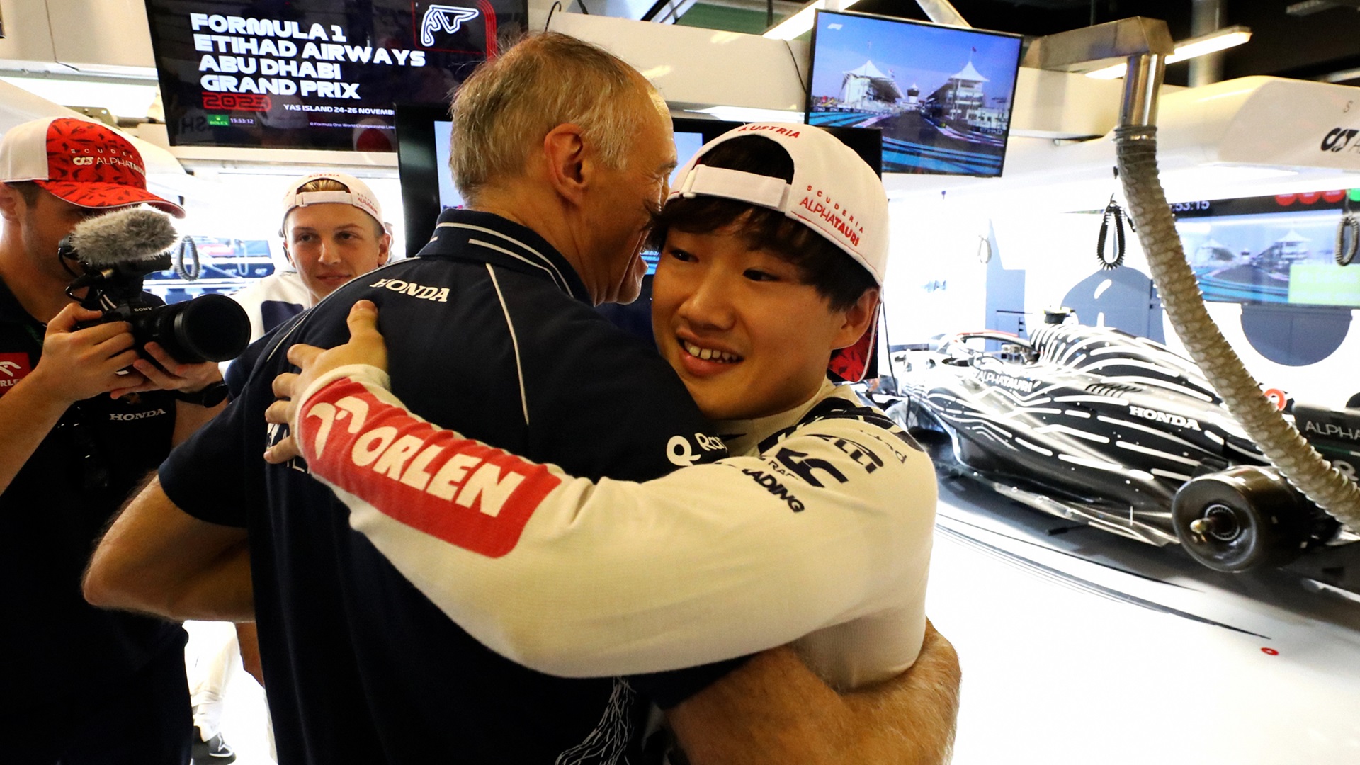 2023-11-27 Tsunoda Yuki Tost Alphatauri F1 Formula 1