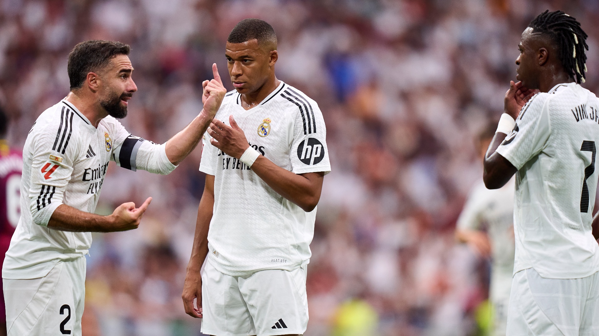 carvajal-vinicius-real-madrid-liga-football-soccer-20240905