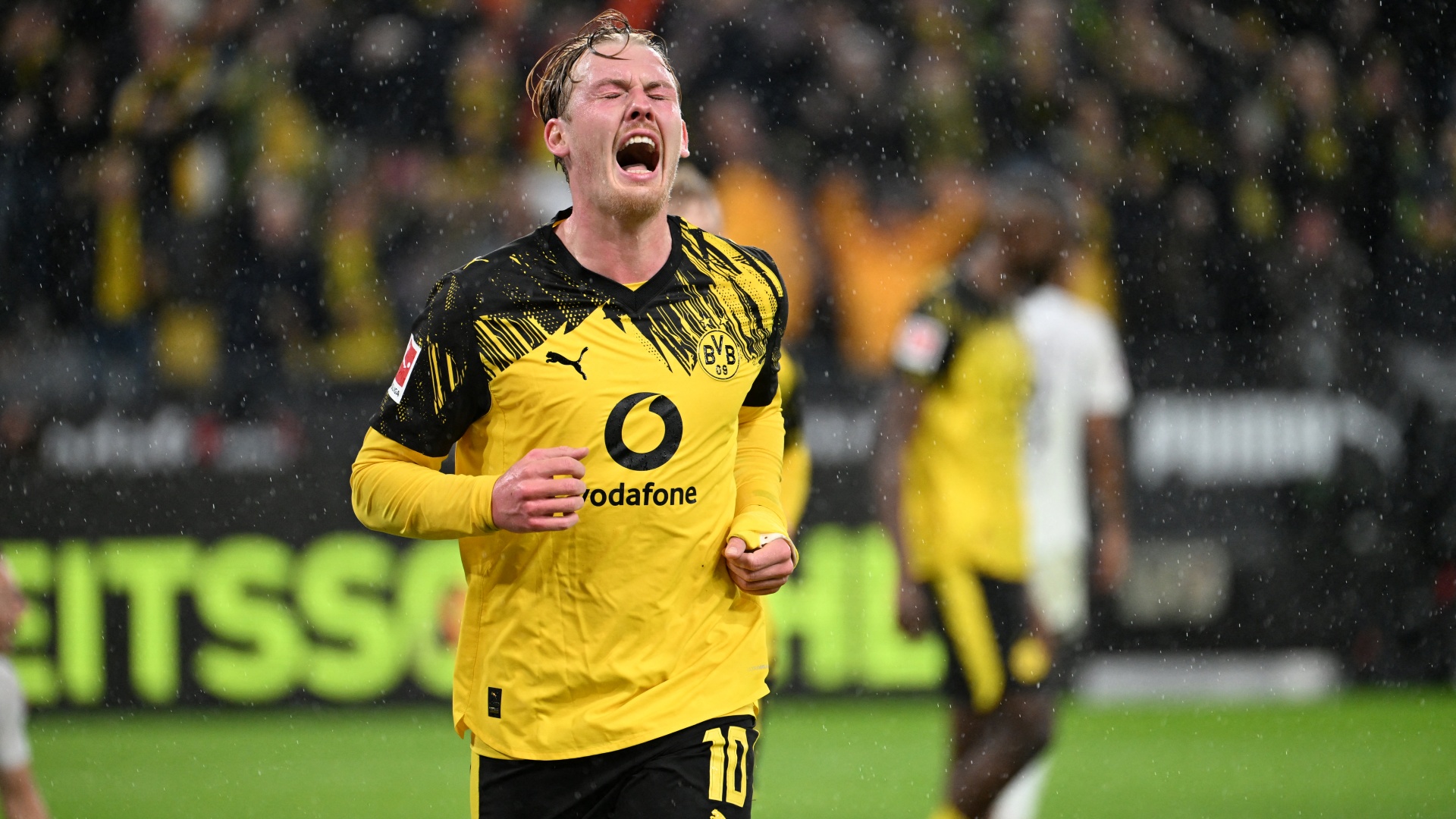 Julian Brandt BVB Borussia Dortmund Bundesliga 07122025