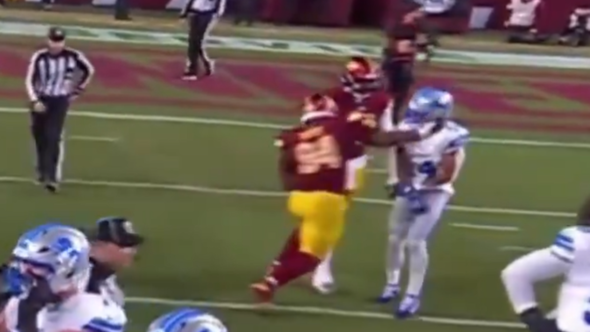 Daron Payne, Amon-Ra St. Bown, Washington Commanders vs Detroit Lions, NFL