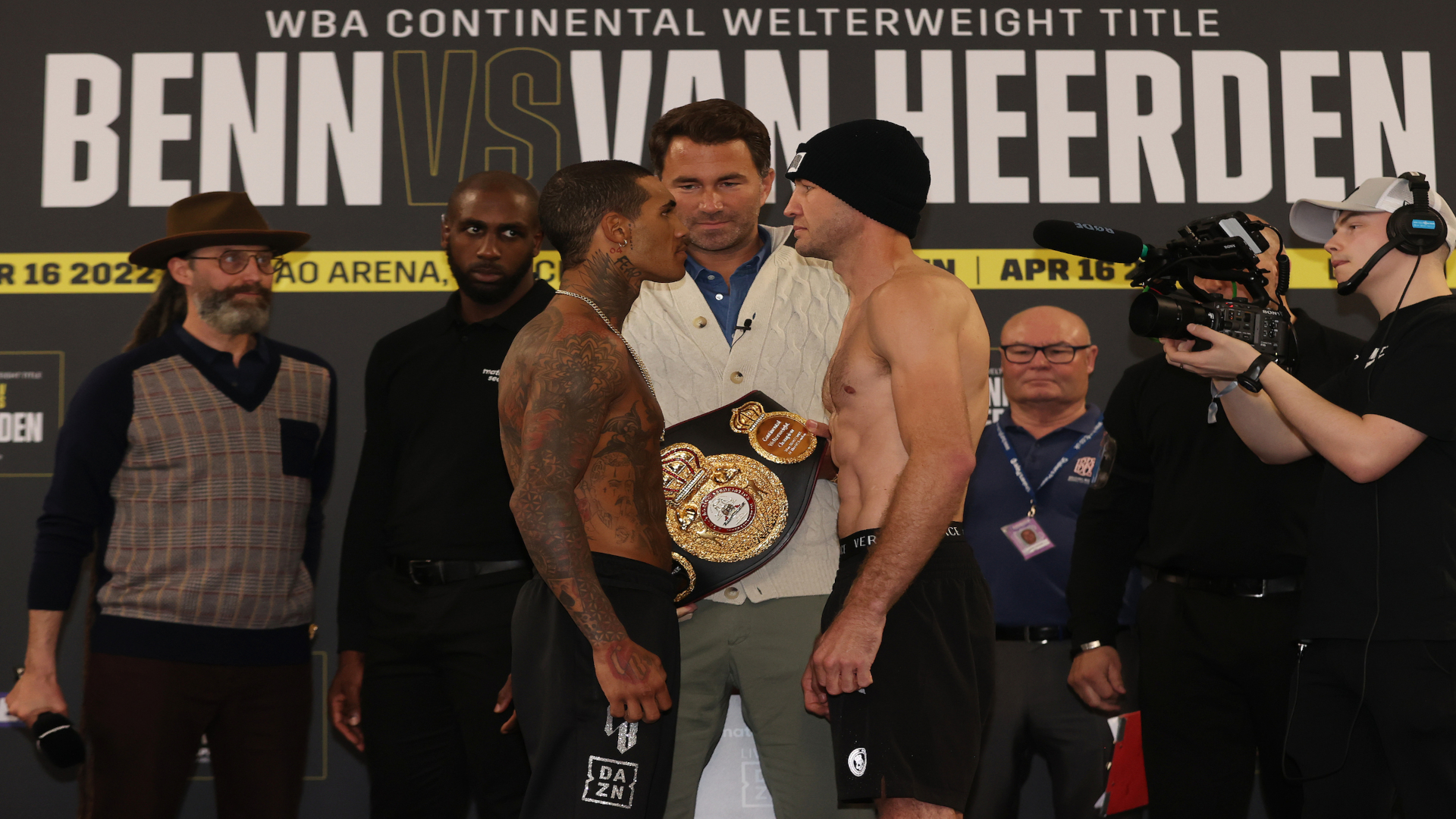 Conor-Benn-Chris-Van-Heerden-041522-MarkRobinsonMatchroomBoxing-FTR