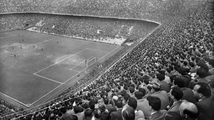 Vista dello stadio durante il derby Milan-Inter del 1959
