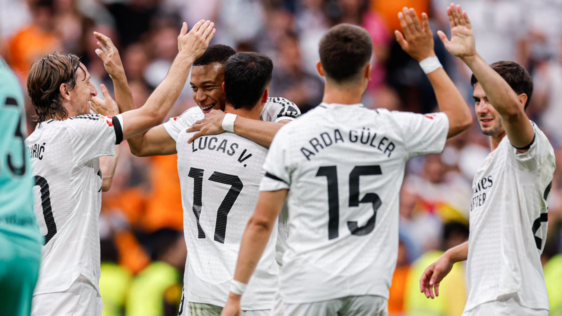 Los jugadores del Real Madrid celebran un gol
