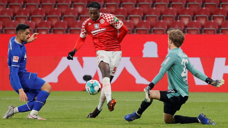 FC Schalke 04 Mainz 05 Bundesliga Freitag Mateta heute