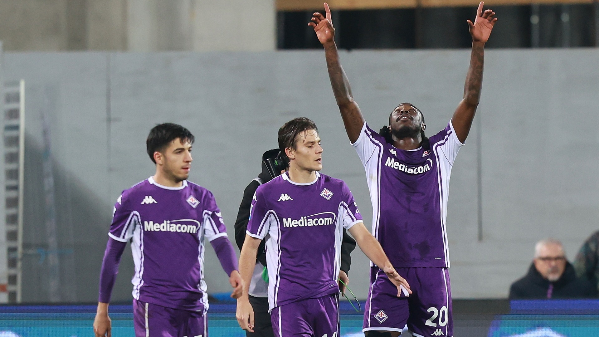 2025-12-21-fiorentina-moise-kean-nicolo-fagioli-parisi