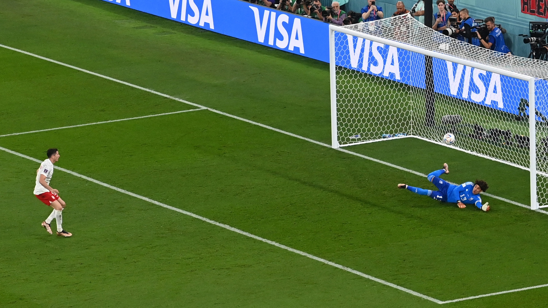 Robert Lewandowski Ochoa Mexico Polonia World Cup Mundial 2022