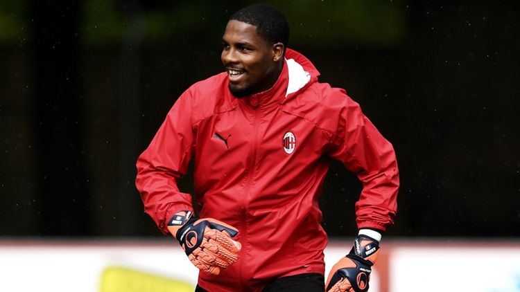 2021-0727-Mike Maignan-AC Milan