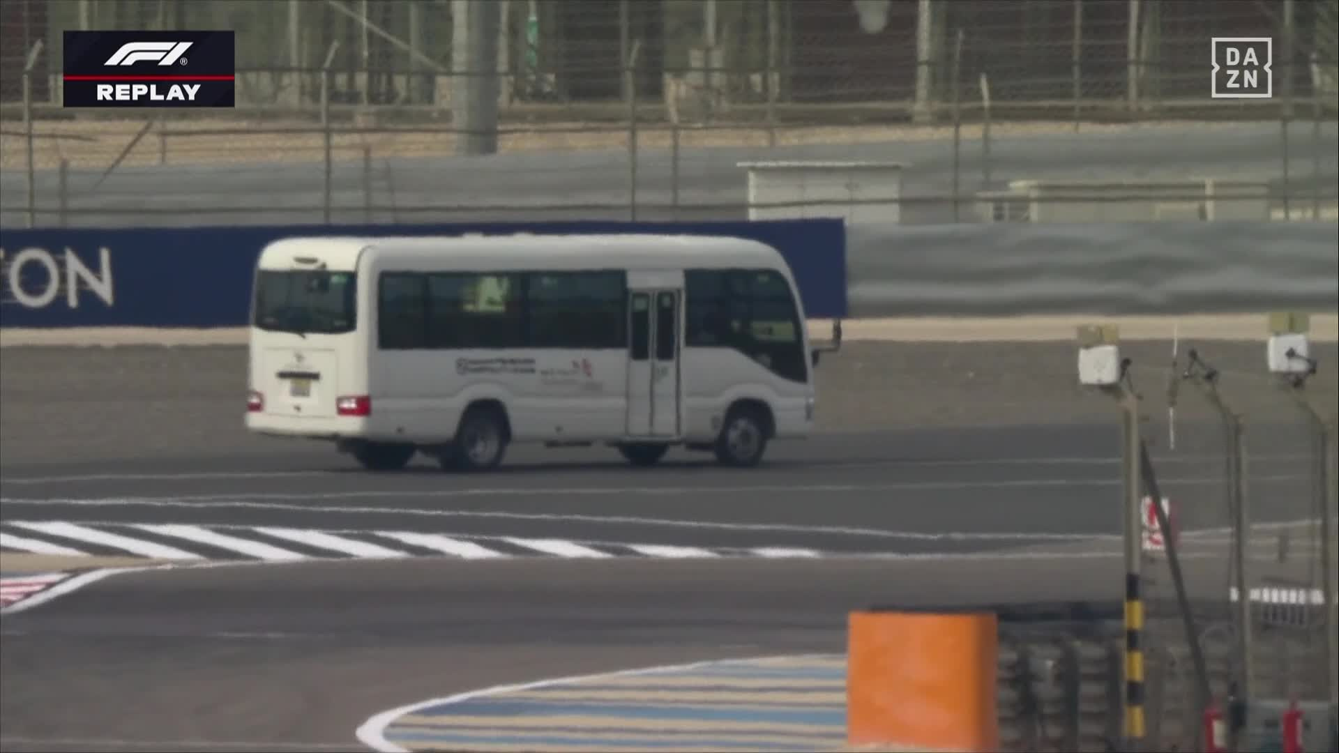 Autobús, test Bahréin F1 2025