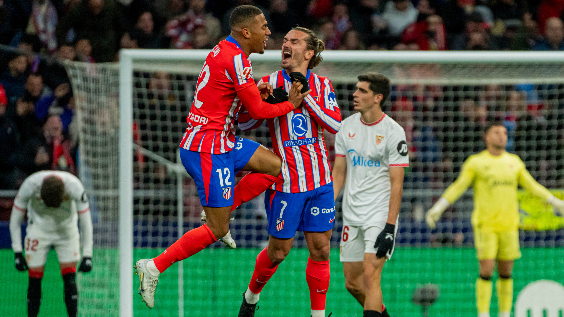 Samu Lino Griezmann Atlético de Madrid LALIGA