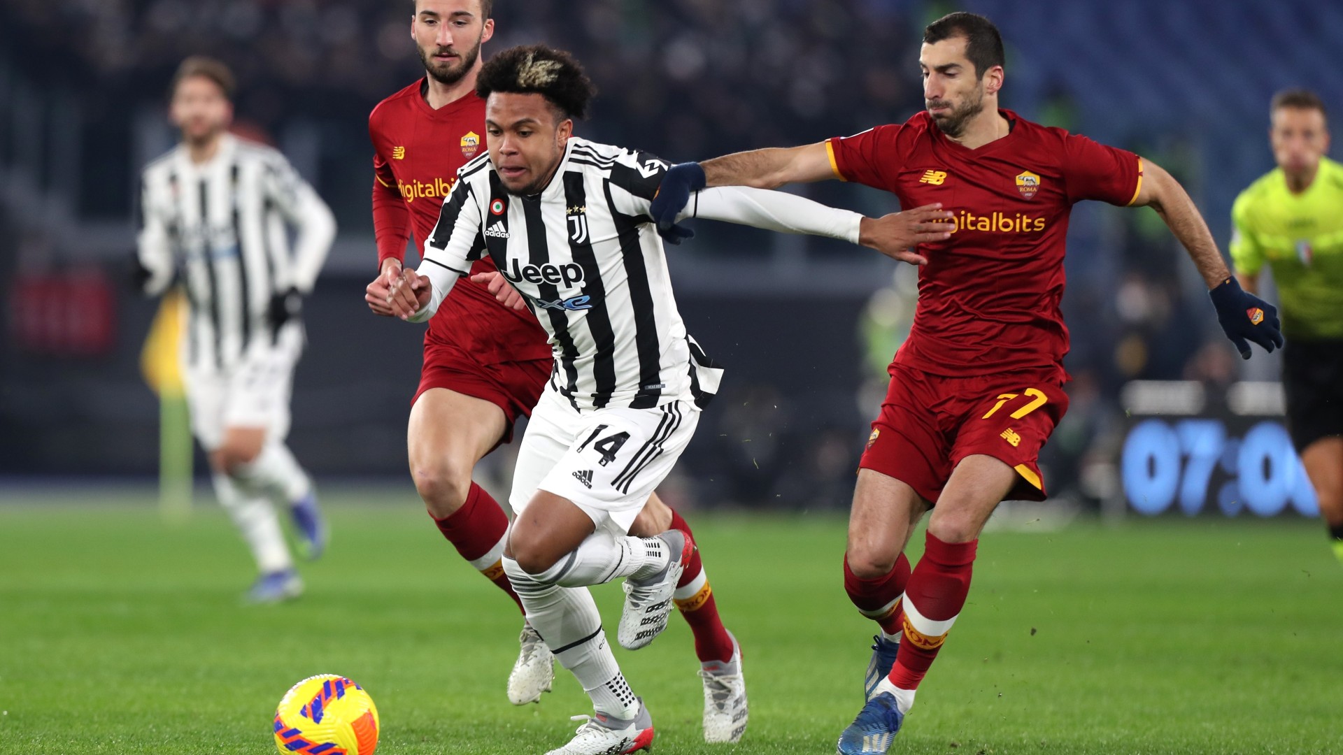 Roma Juventus McKennie Mkhitaryan