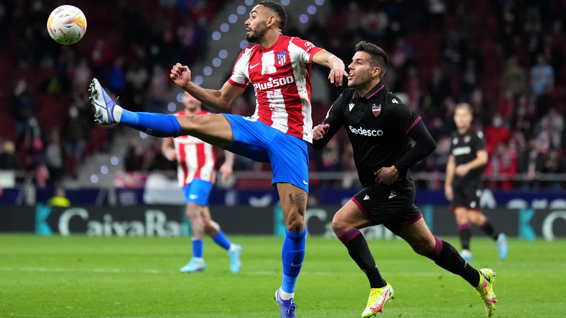 Cunha dell'Atletico Madrid in azione contro il Levante ne LaLiga