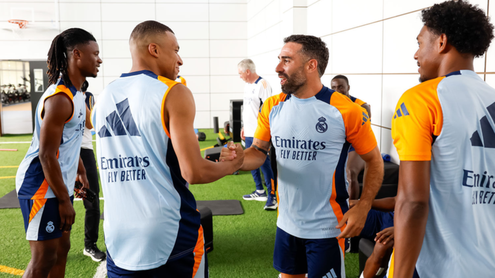 Mbappé conoce a sus nuevos compañeros del Real Madrid, Pretemporada 2024/25