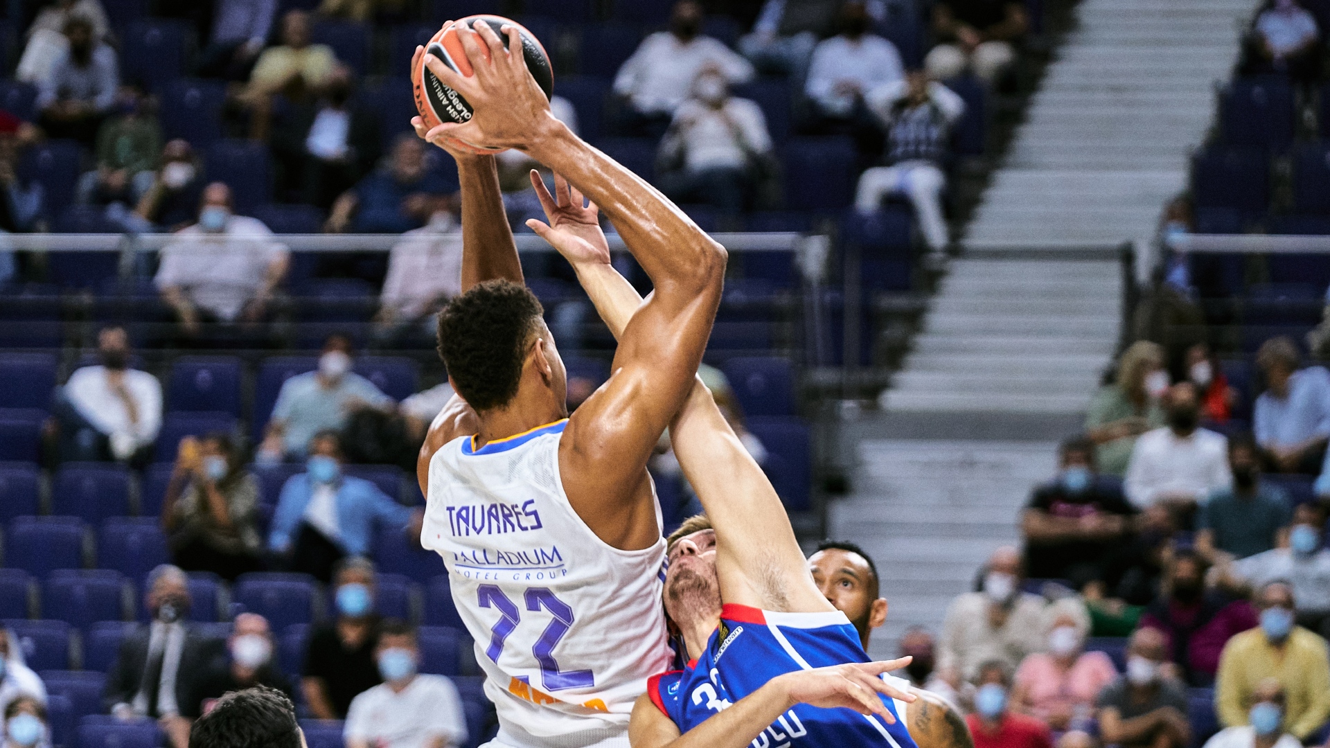 Tavares Real Madrid Anadolu Efes Euroleague