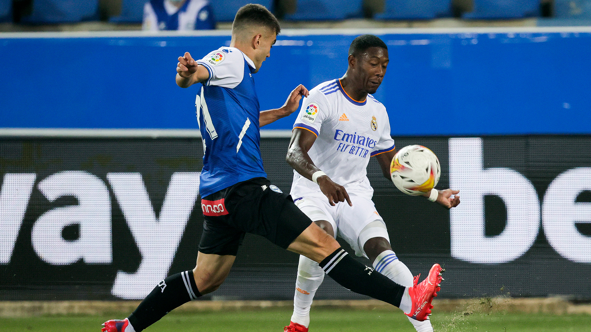 Real Madrid David Alaba Deportivo Alaves La Liga Spanien