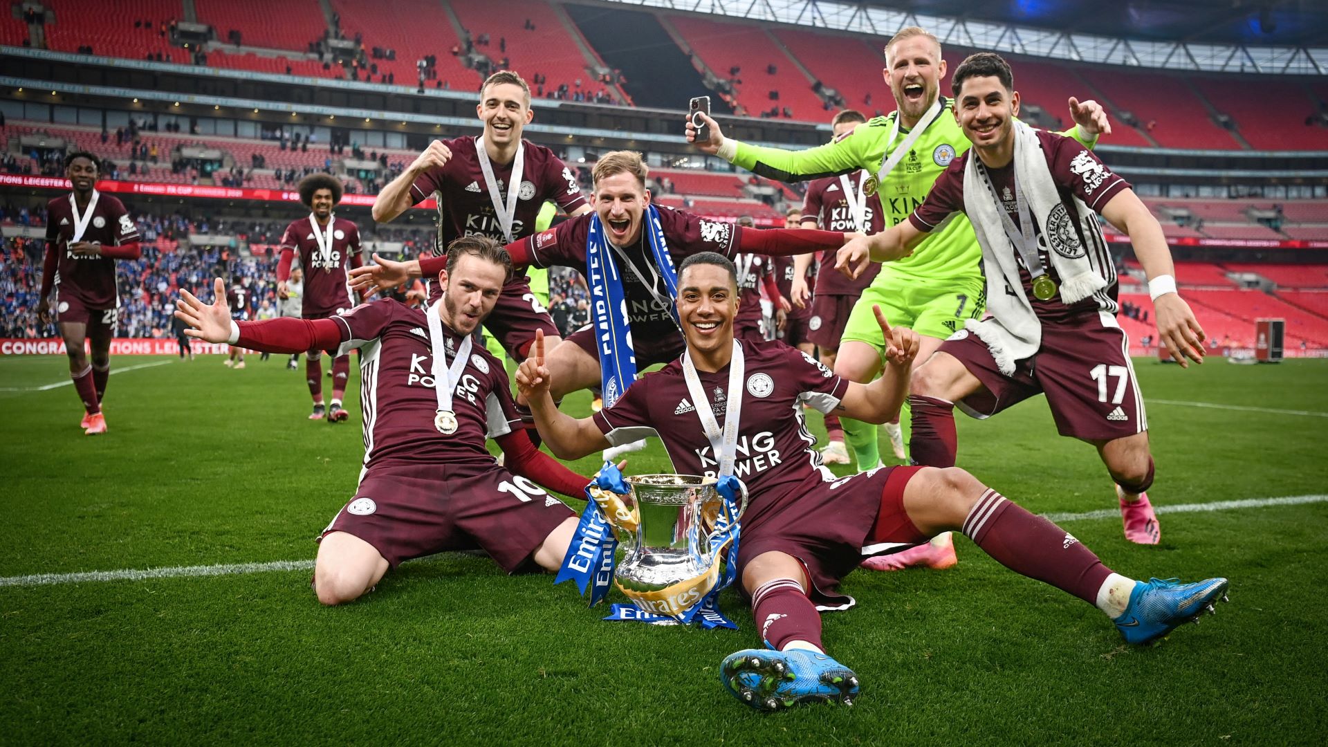 Leicester City Maddison Schmeichel FA Cup TV LIVE-STREAM