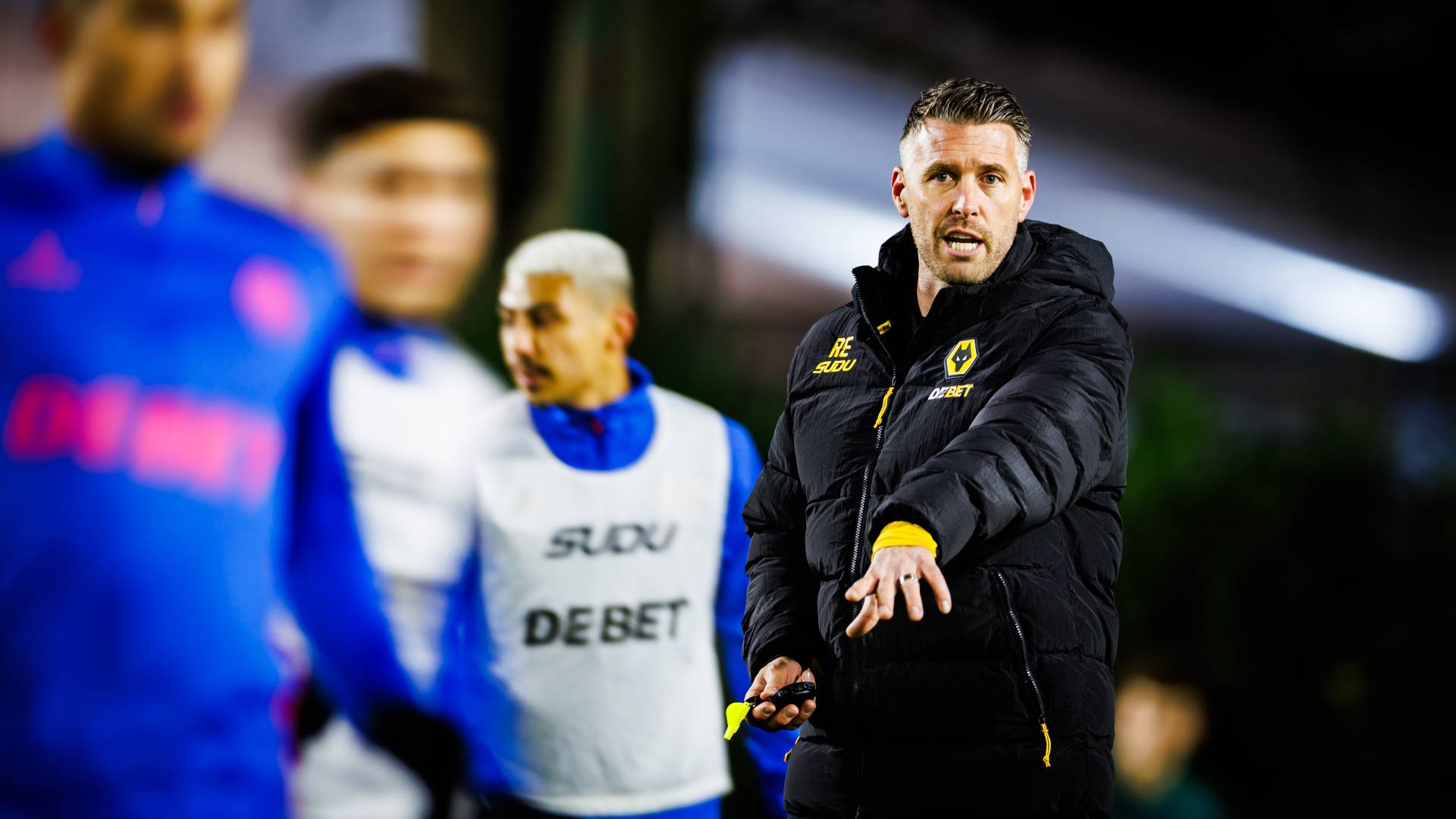 Rob Edwards Wolves training_17112025