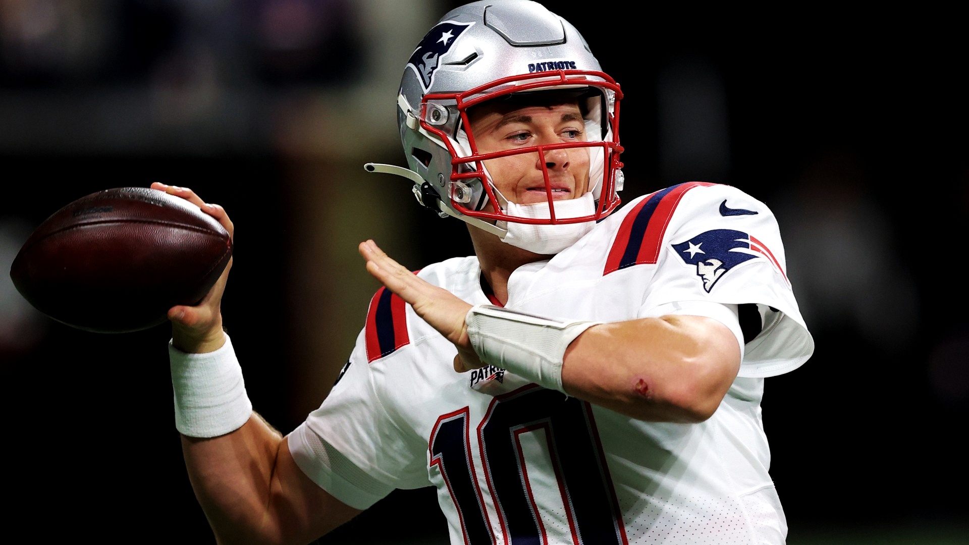 2021-11-25-NFL-Patriots-Mac-Jones