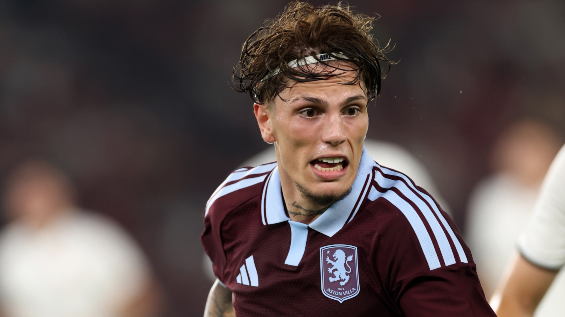 Alejandro Garnarcho Aston Villa