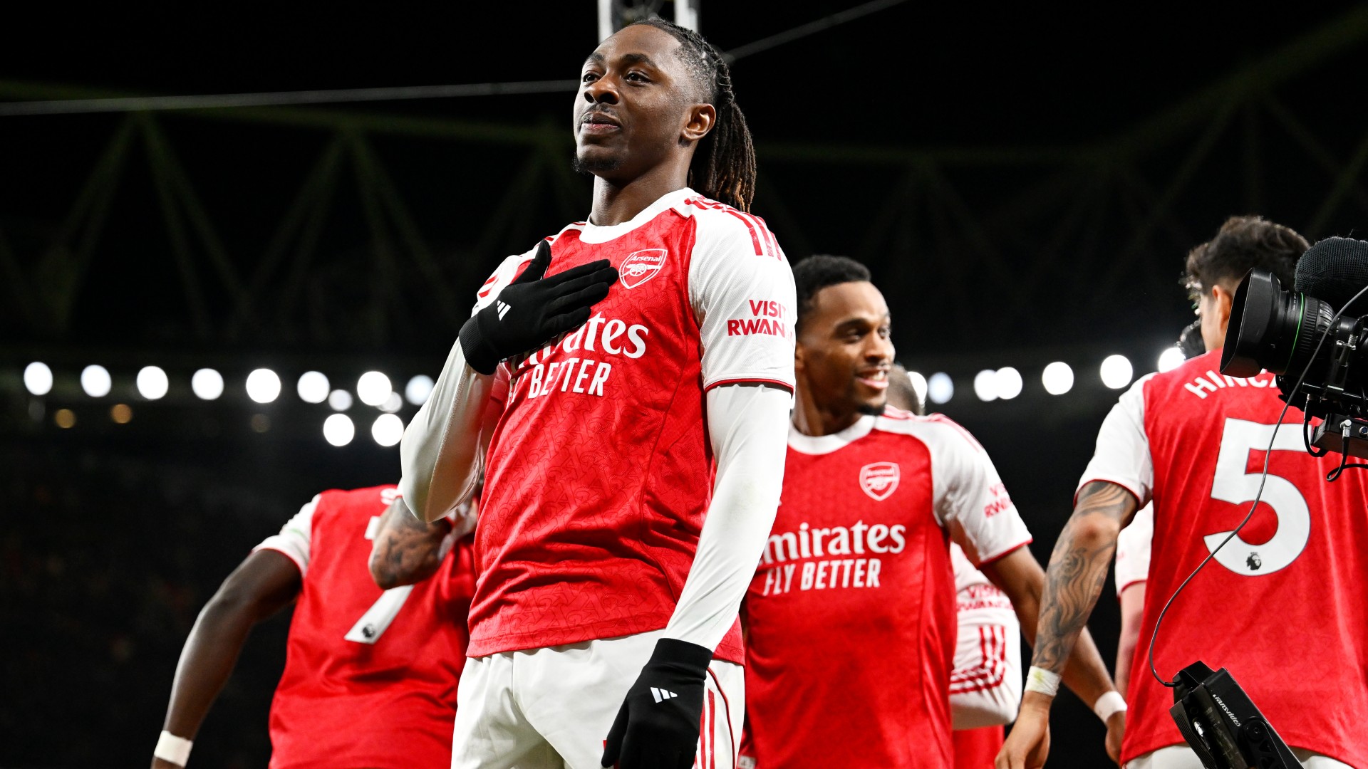 eze-20251123-getty-ftr