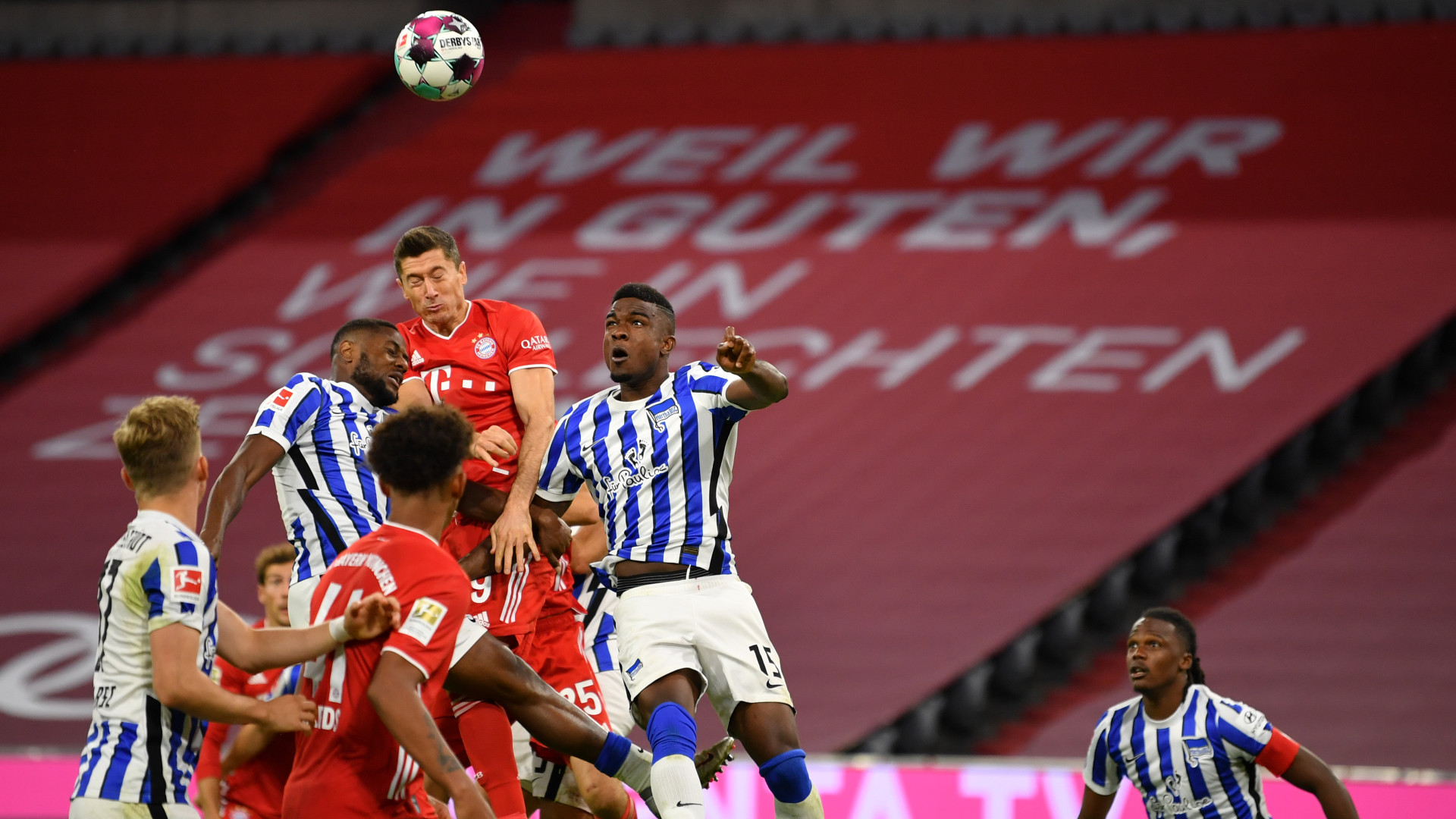 Robert Lewandowski II_FC Bayern_Bundesliga_04102020_Getty Images_Sebastian Widmann