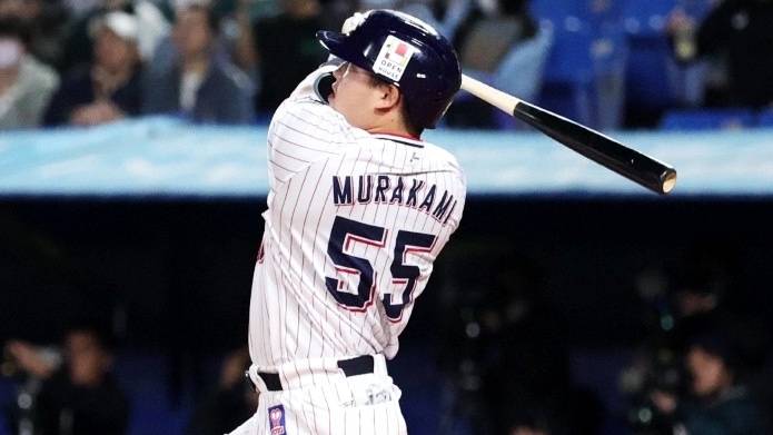 村上_2023ヤクルト_treated (3).jpg