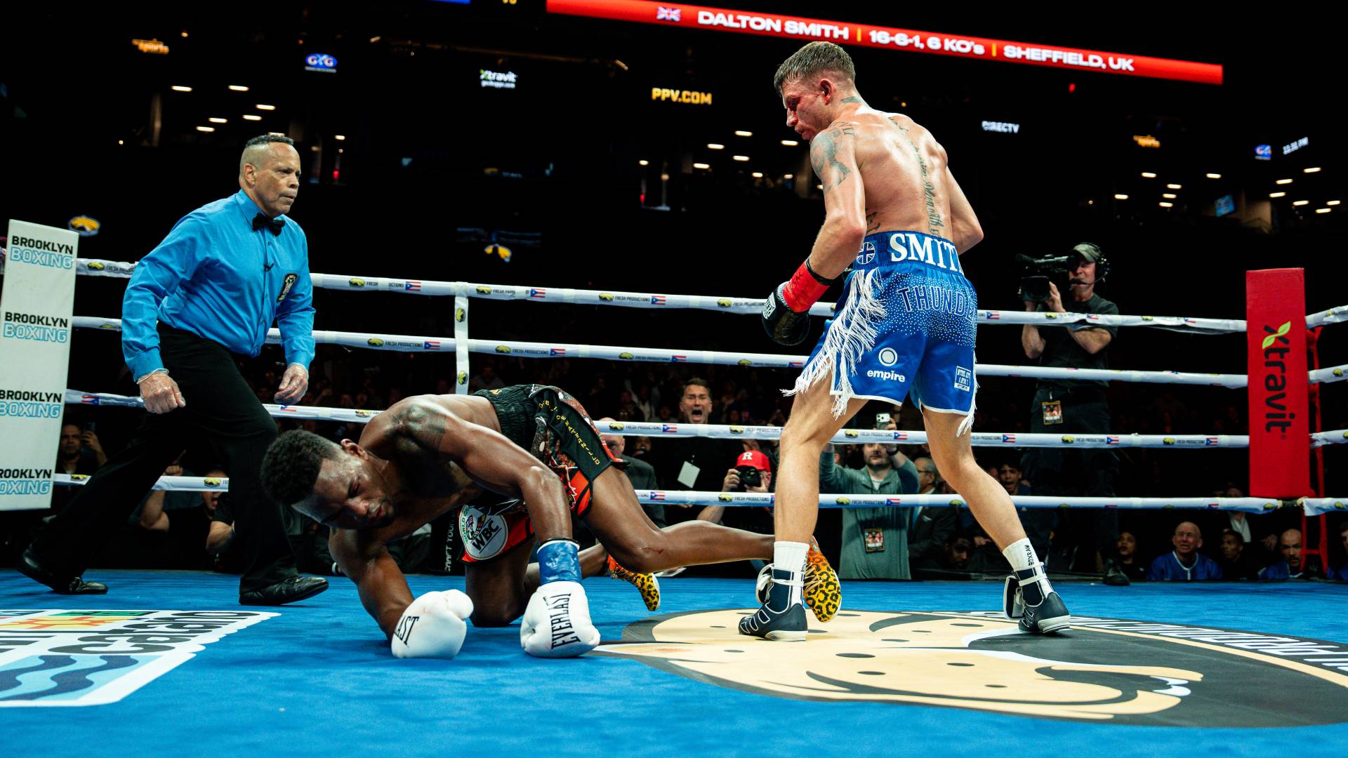 Dalton Smith knocks down Subriel Matias_10012026