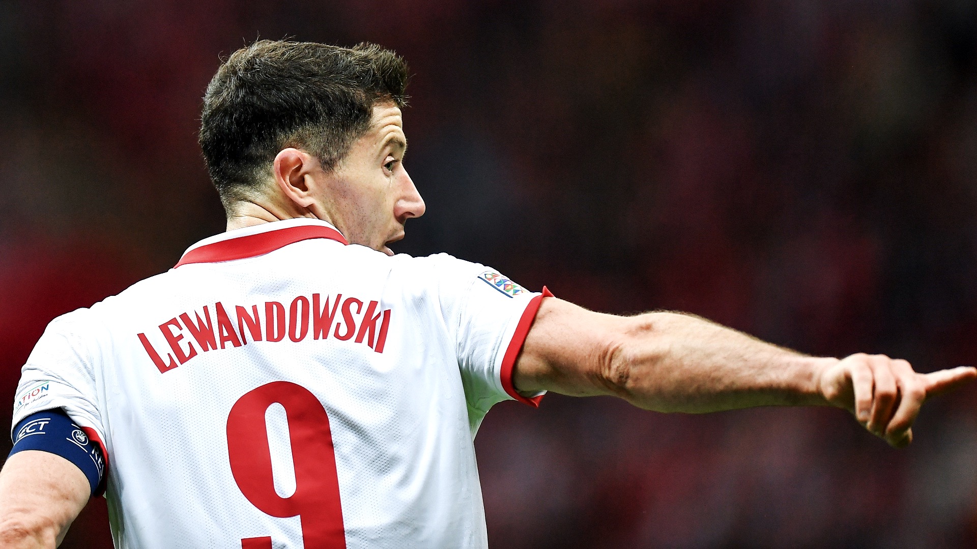 lewandowski-bayern-poland-20220621