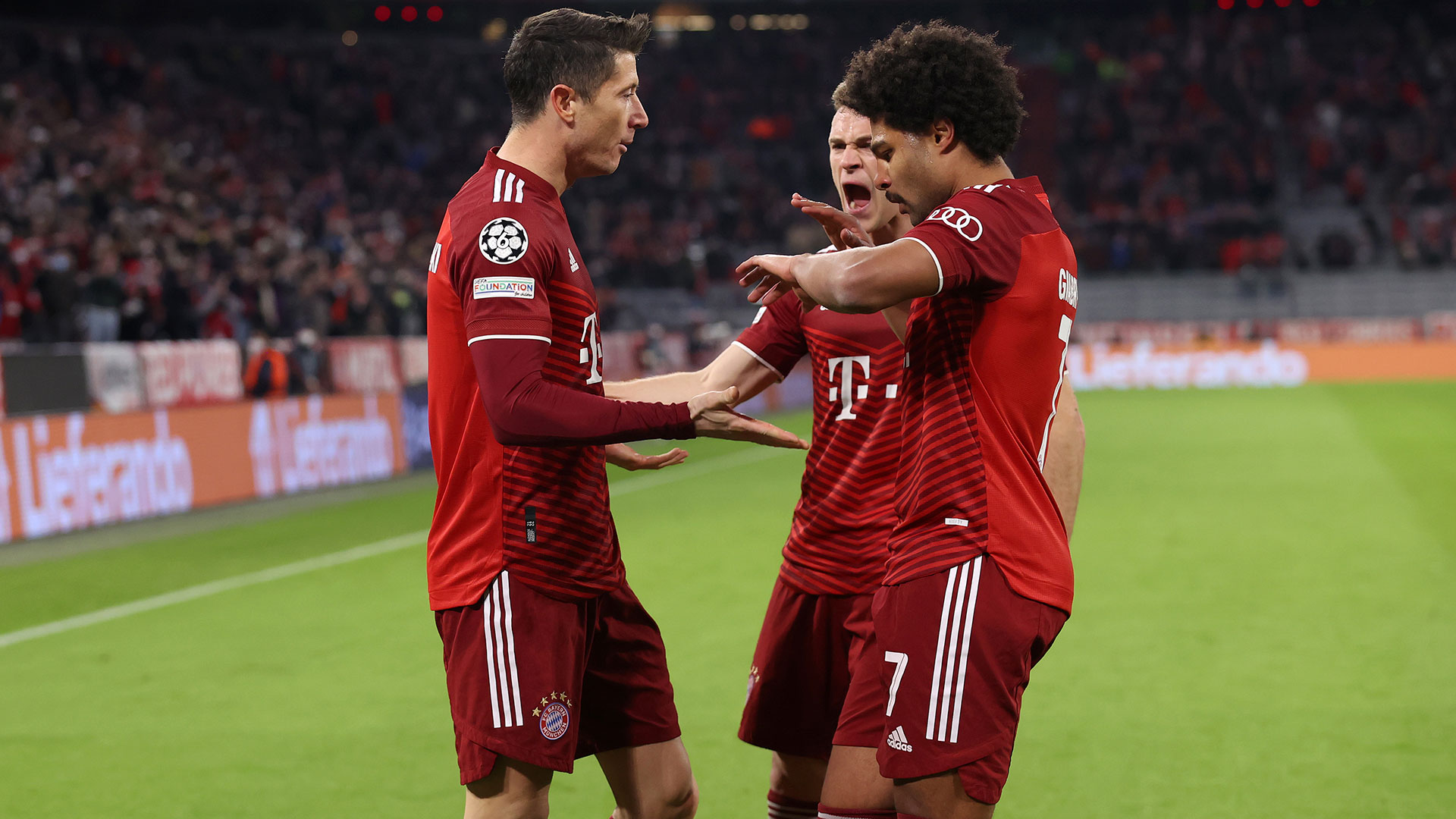 FC Bayern München Champions League Robert Lewandowski Serge Gnabry Joshua Kimmich 08032022