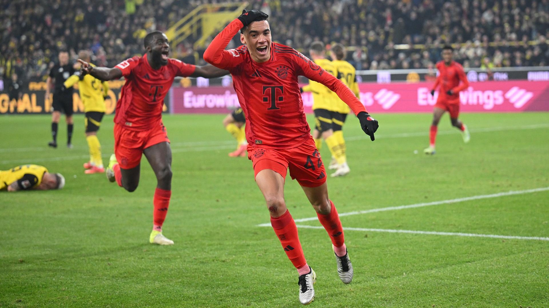 Jamal Musiala FC Bayern München Bundesliga BVB 2025