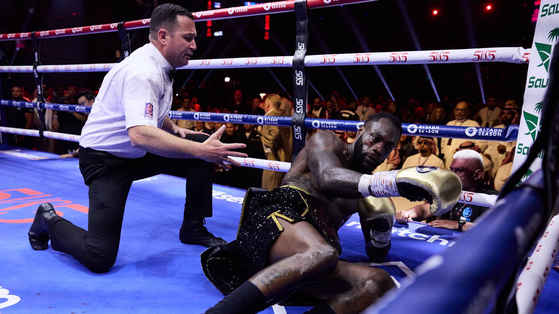 Deontay Wilder knocked out by Zhilei Zhang_01062024