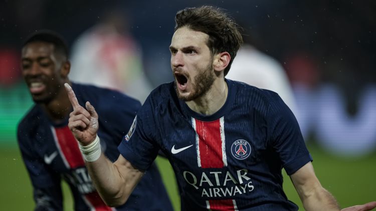 Kvaratskhelia esulta per il Paris Saint-Germain