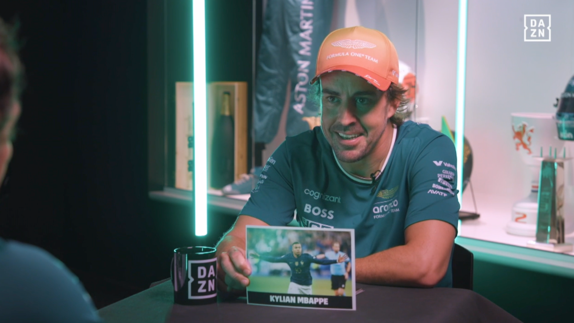 Fernando Alonso, DAZN, Juego del tabú