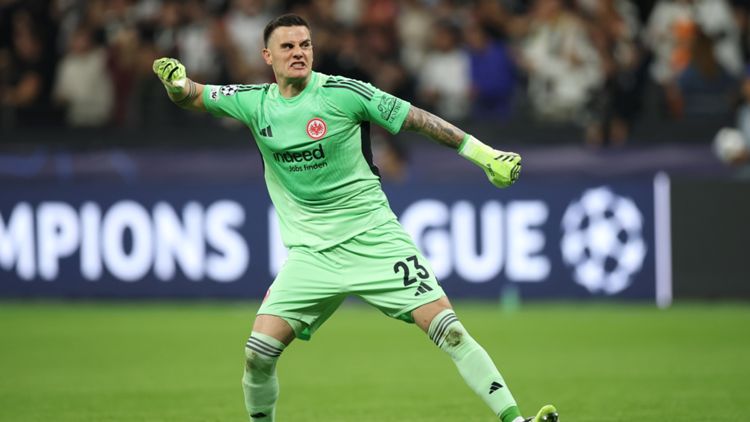 Michael Zetterer Eintracht Frankfurt UEFA Champions League 18092025